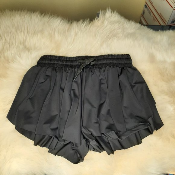 Pants - NWOT!!!  Lightweight Tulip Style running Shorts Black, inner shorts!!!